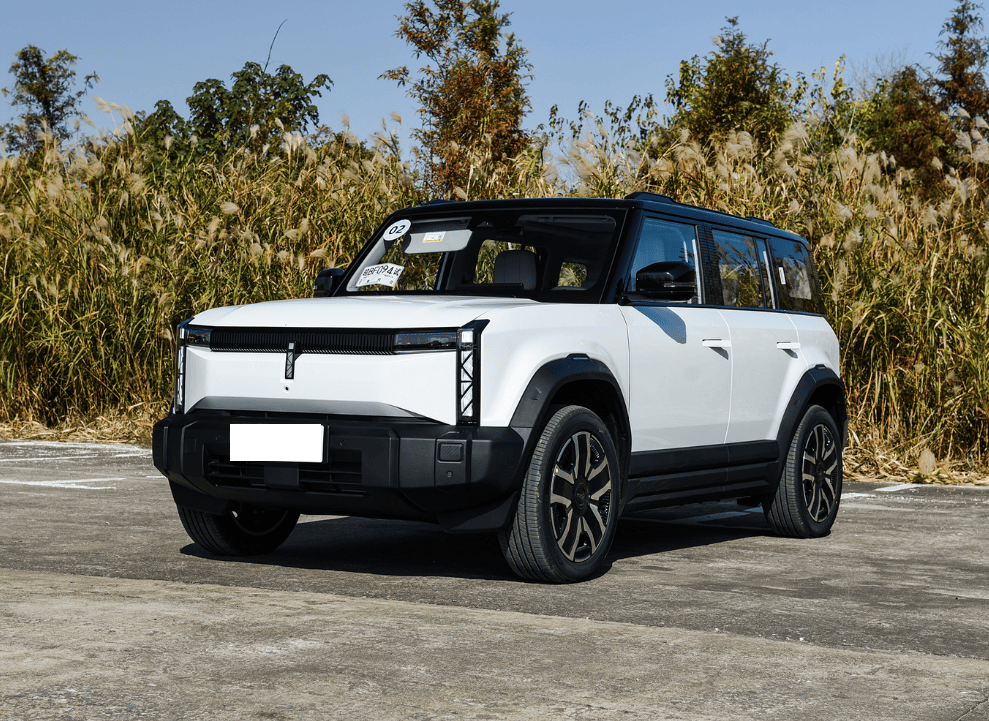 造型复古纯电续航401km奇瑞大厂出品这台SUV才10万多(图1)