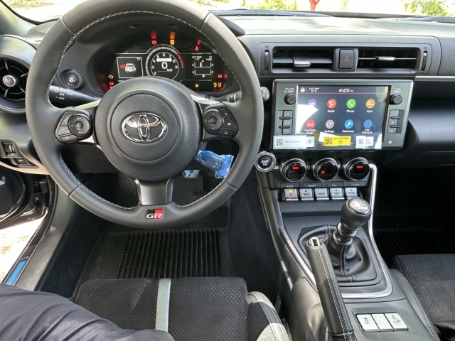 25款丰田GR86 24L手动现车港口最新价格30来万提车(图5)